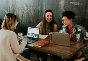 Women collaboration and teamwork